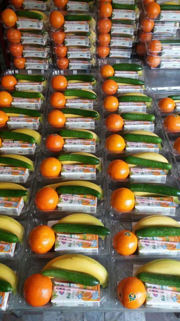 پک میوه پذیرایی