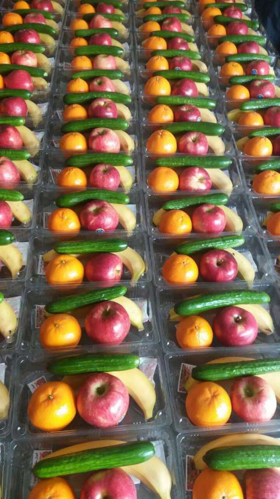 پک میوه پذیرایی