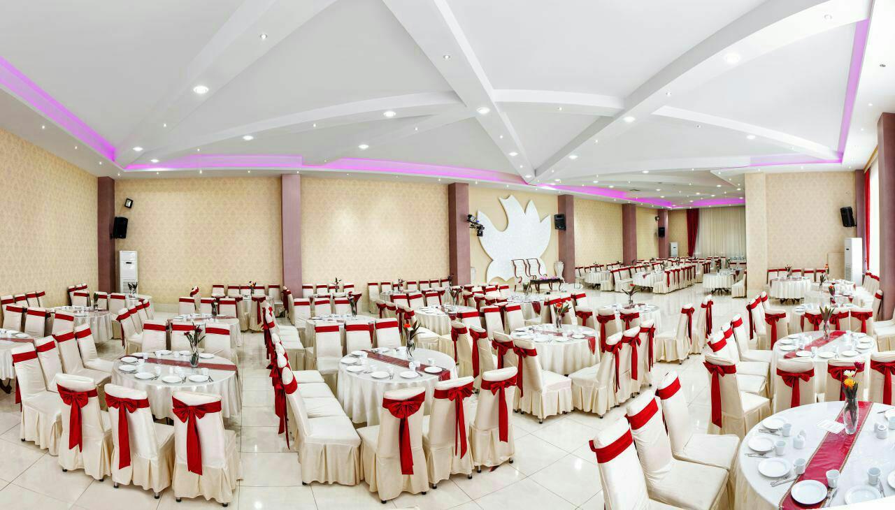 باغ تالار ارک تبریز برای برگزاری انواع مراسم عزا و ترحیم