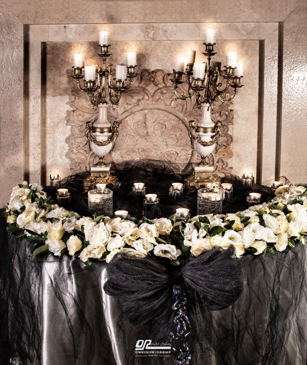 چیدمان میز ترحیم در رستوران ارکیده