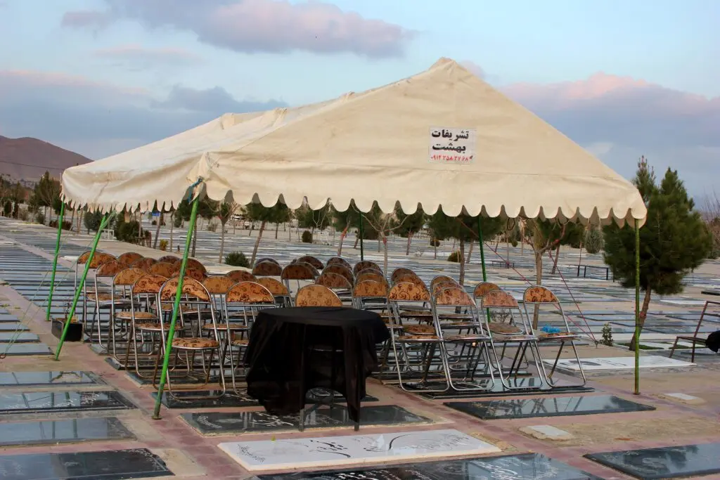 اجاره تجهیزات و میز و صندلی